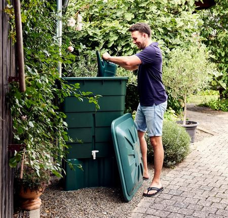 Graf Square esővízgyűjtő szett, 520 literes, nagyobb kerti alkalmazásokra.